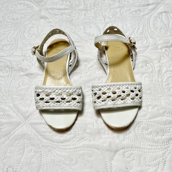 Janie And Jack Woven Sandals Size 11 - Picture 2 of 10